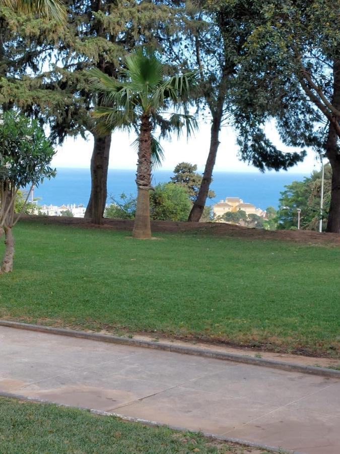 Encantador Estudio Con Piscina Benalmadena Bagian luar foto